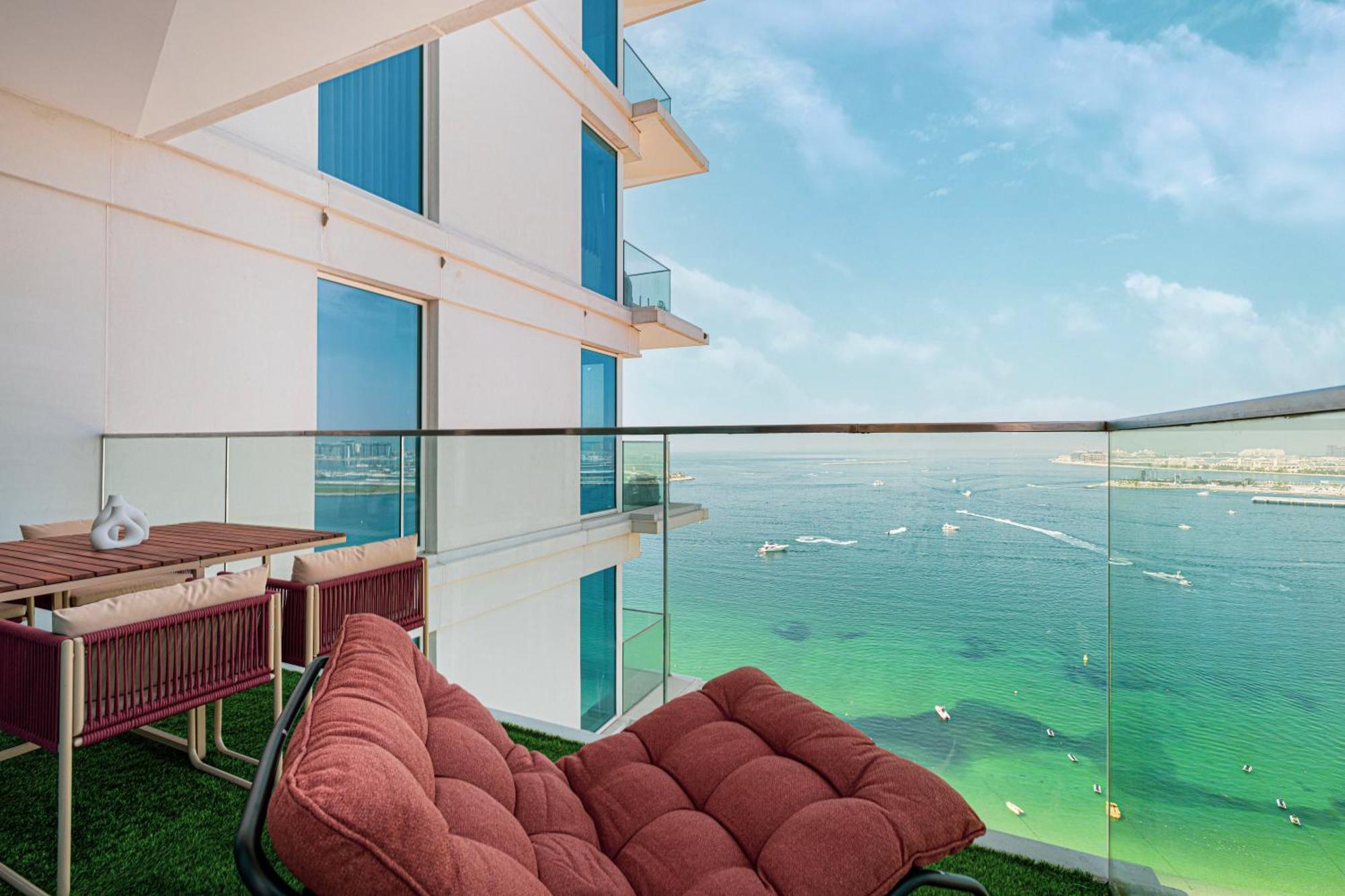 Excellent 2 Bedrooms With Sea View! Private Beach, La Vie In Jbr! Dubai